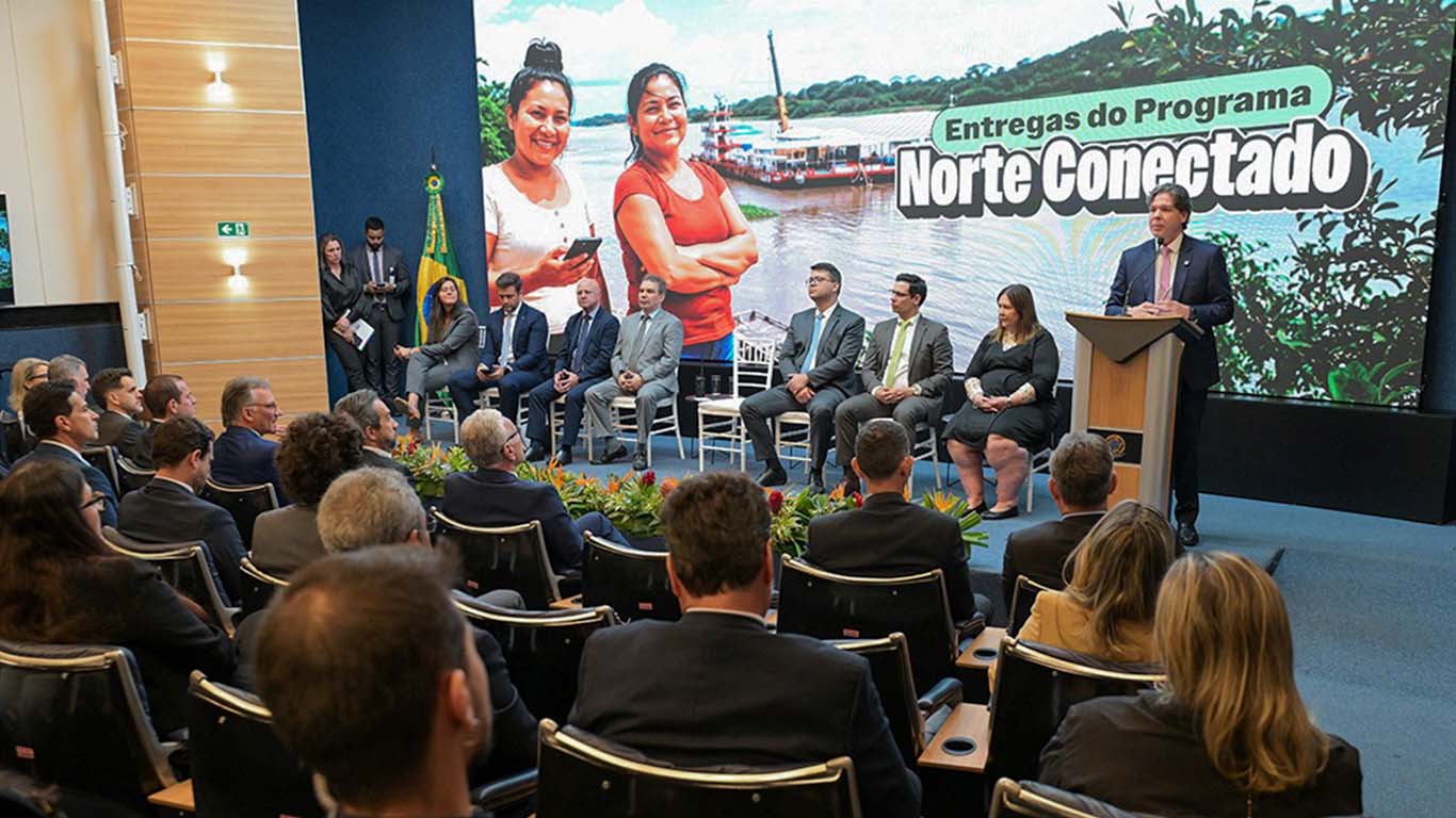 Evereste participa de cerimônia de balanço do Programa Norte Conectado em Brasília